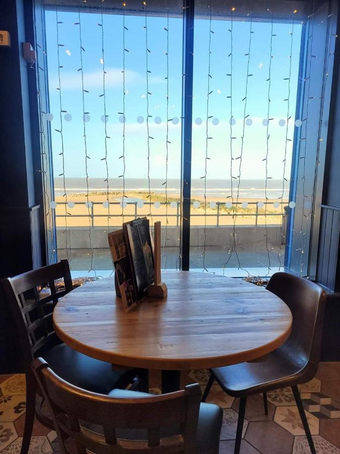 Cj & Daisies Holiday Home Prestatyn Buitenkant foto